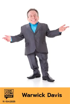 Warwick Davis 01