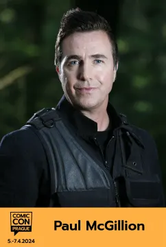 Paul McGillion 01